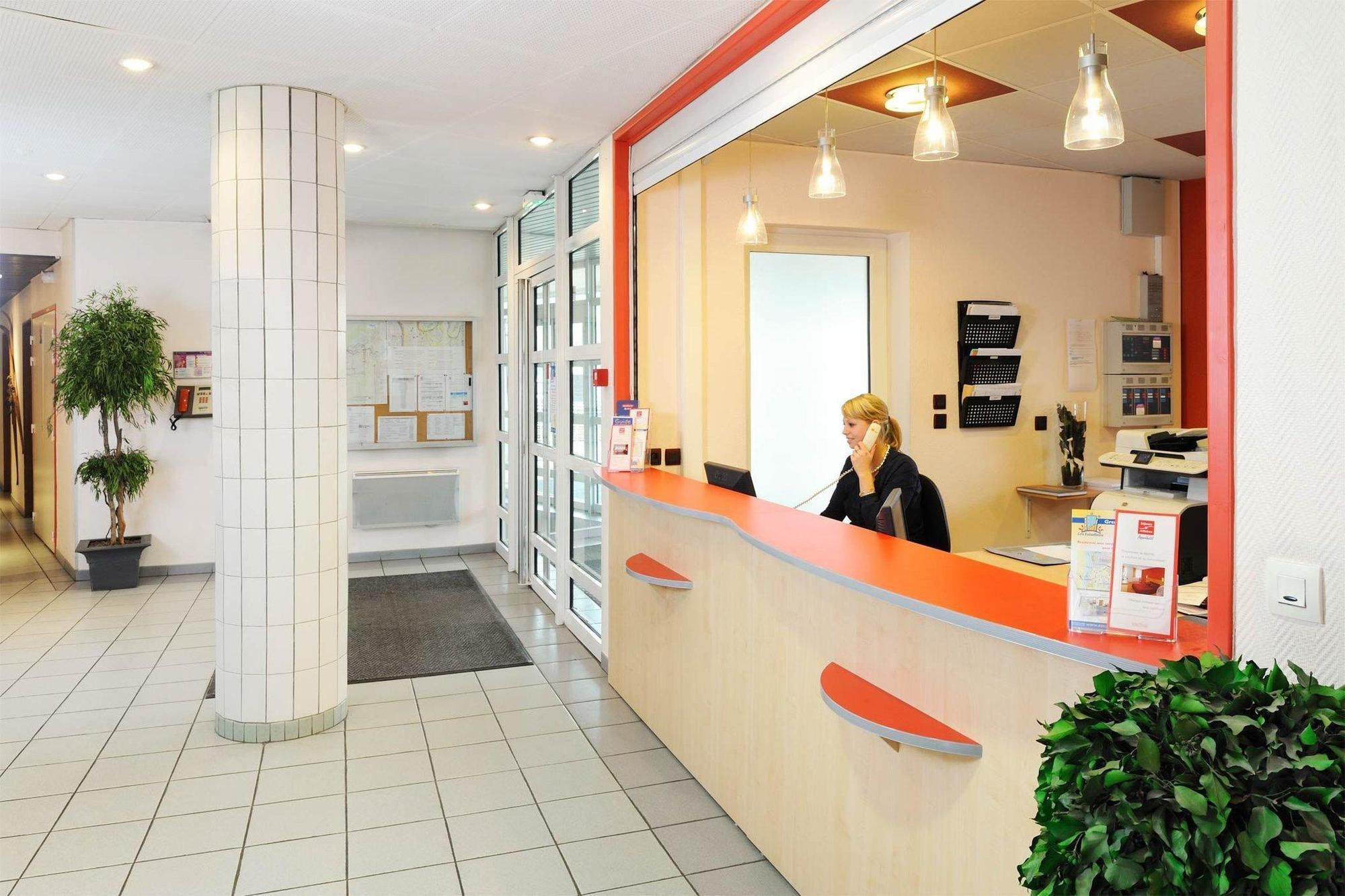 Sejours & Affaires Grenoble Marie Curie Apart otel Dış mekan fotoğraf