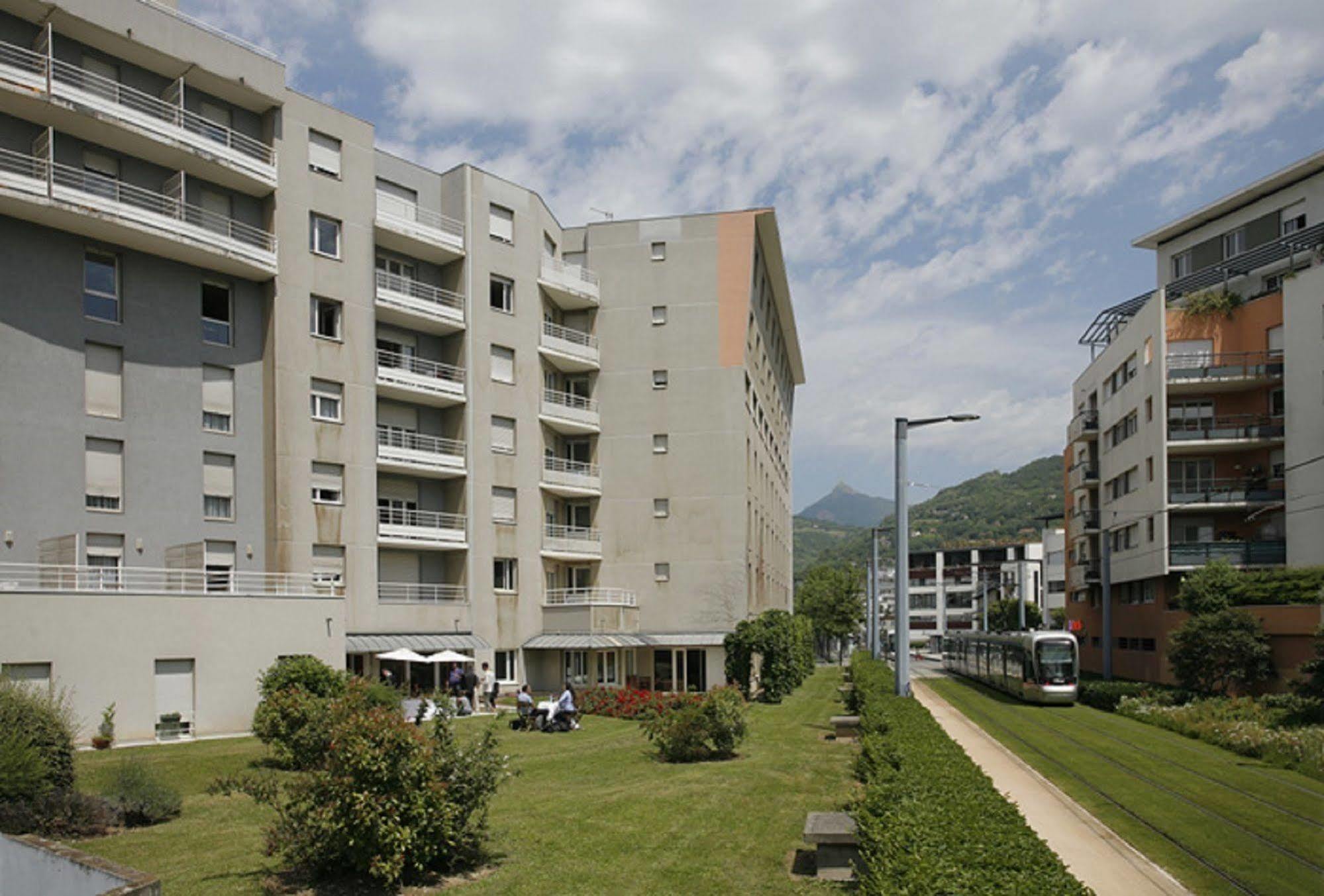 Sejours & Affaires Grenoble Marie Curie Apart otel Dış mekan fotoğraf